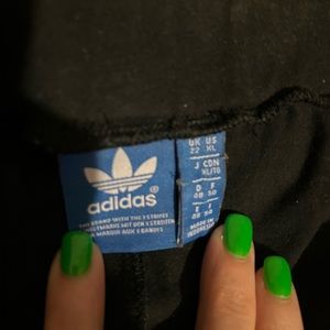 Adidas xl legging with leg graphic super comfy and stretchy